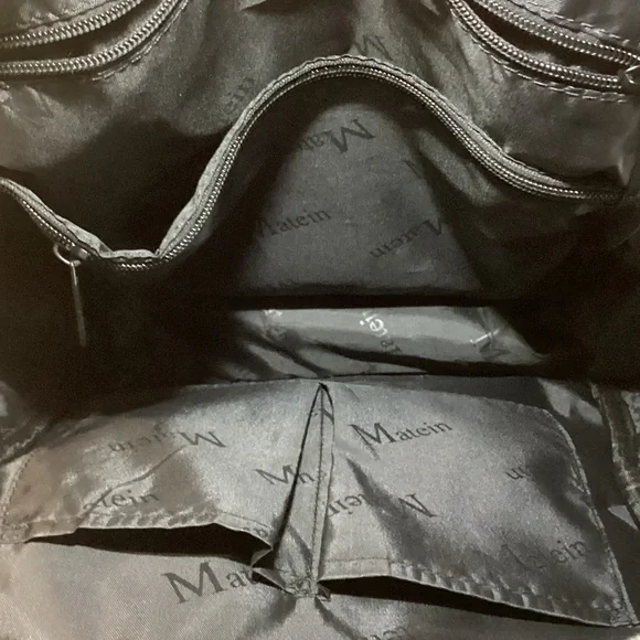 Matein Black Backpack and Pouch Set - Picture 8 of 9